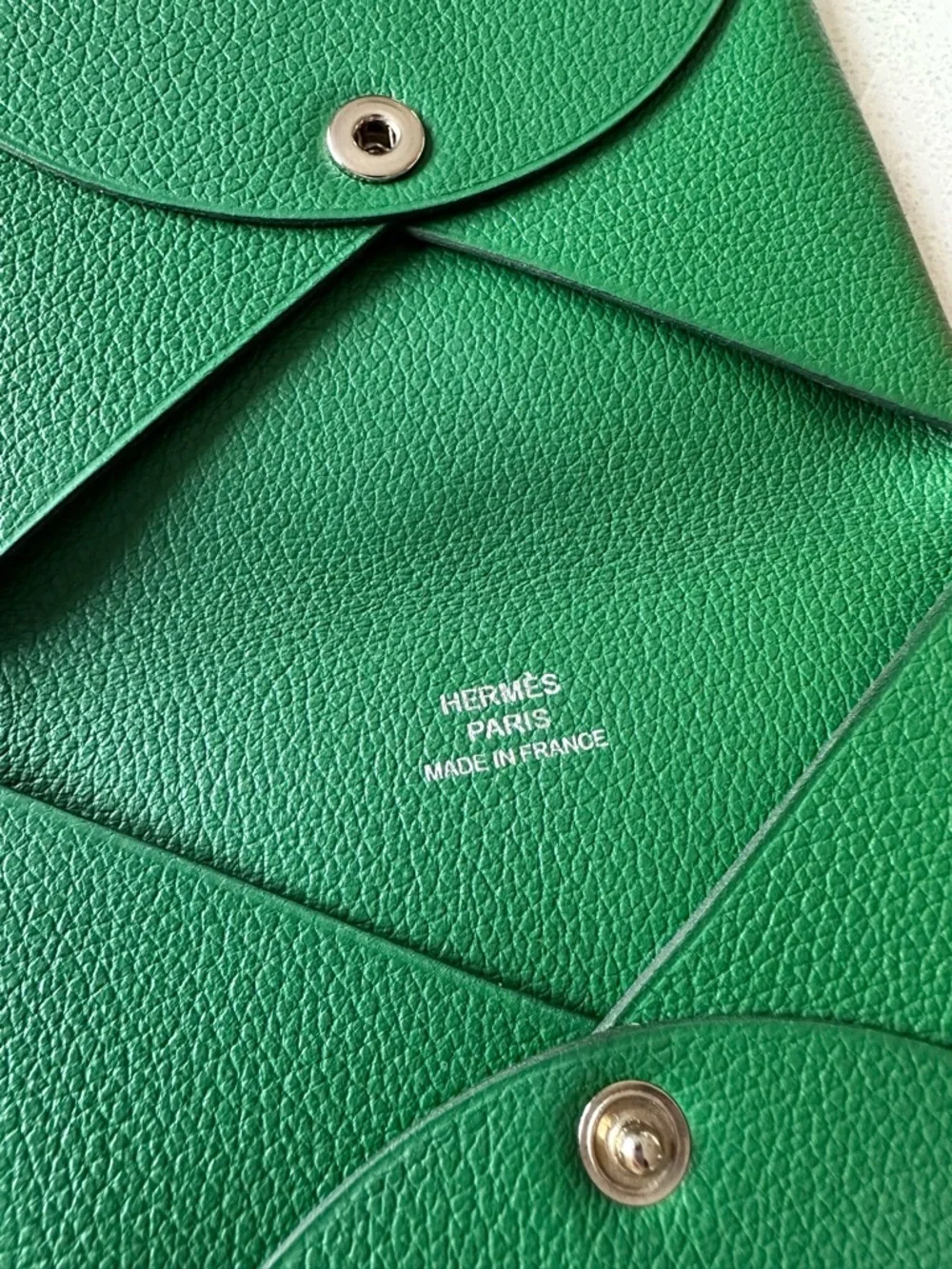 Hermès Calvi  Card Holder in Green Leather Authentic Excellent Condition - Picture 4 of 6